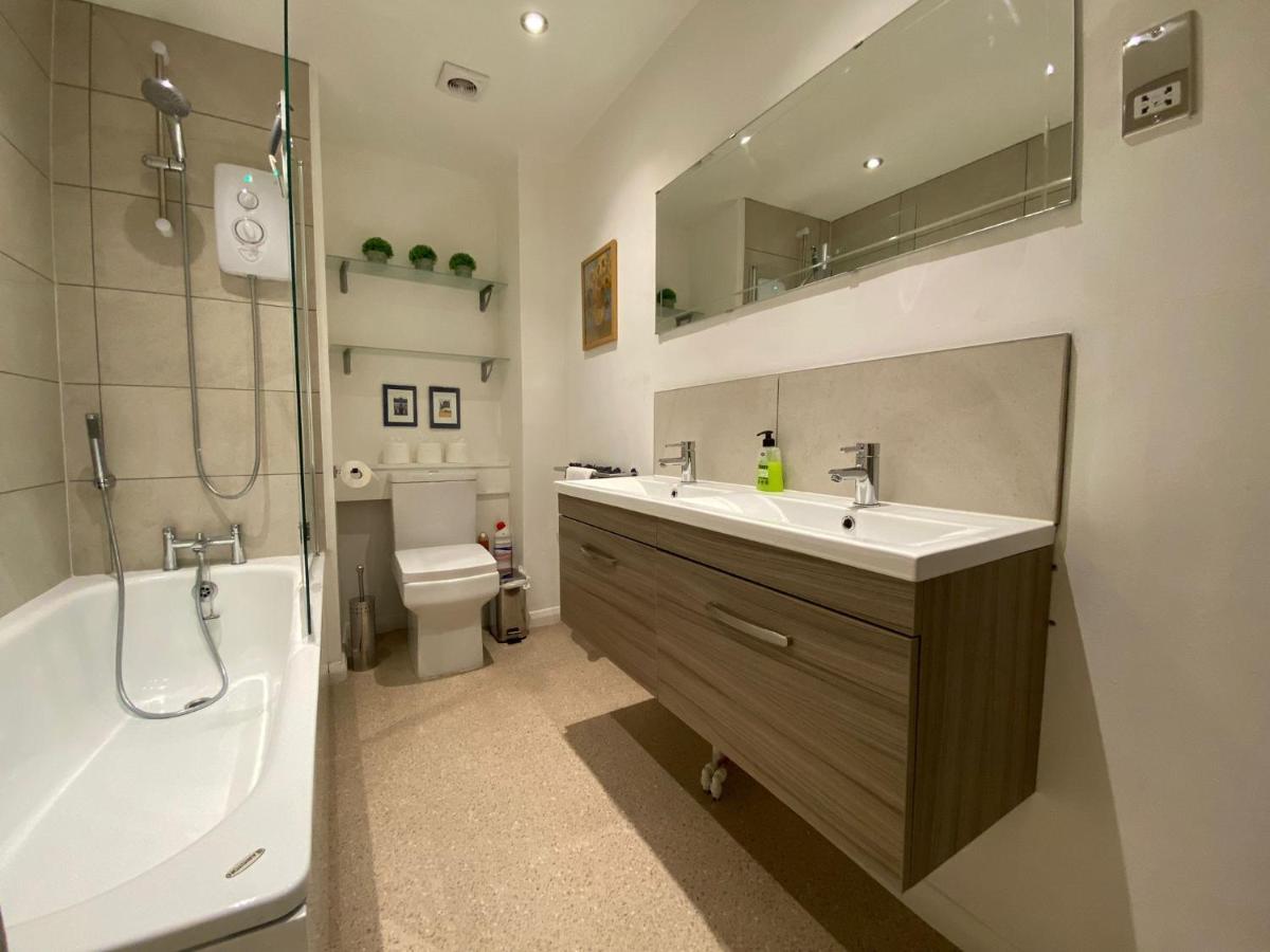 Grosvenor Pad - Lovely 2-Bed Flat - Free On Street Parking باث المظهر الخارجي الصورة