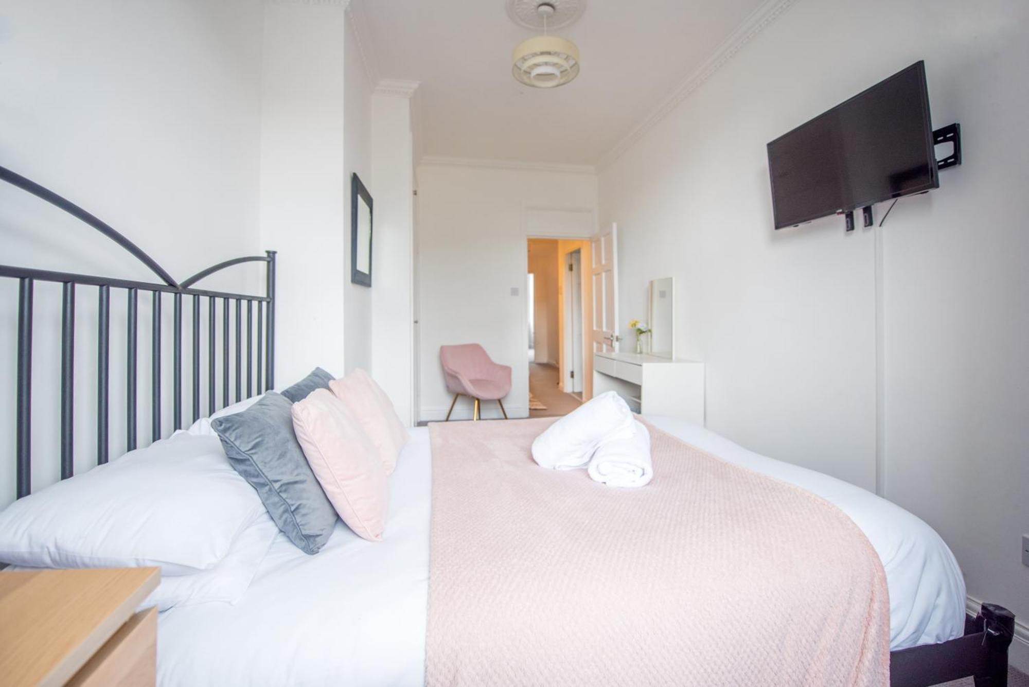 Grosvenor Pad - Lovely 2-Bed Flat - Free On Street Parking باث المظهر الخارجي الصورة