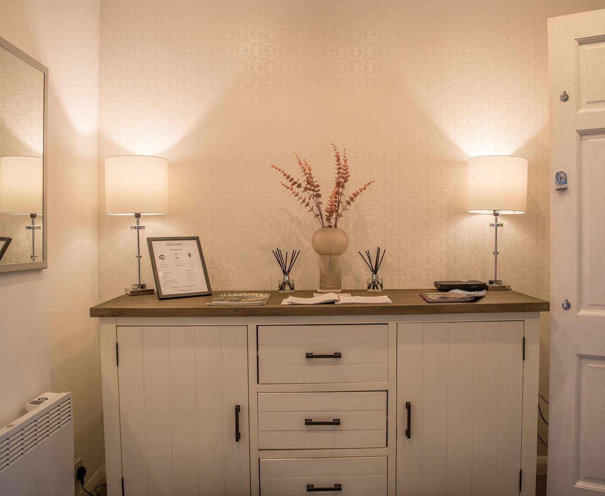 Grosvenor Pad - Lovely 2-Bed Flat - Free On Street Parking باث المظهر الخارجي الصورة